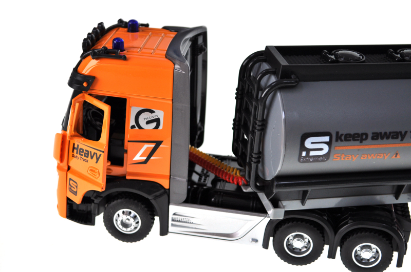 Машина вантажівка на радіокеруванні 2418-4 акумулятор р.69,6x10x20,5 см YG Toys - Зображення 3